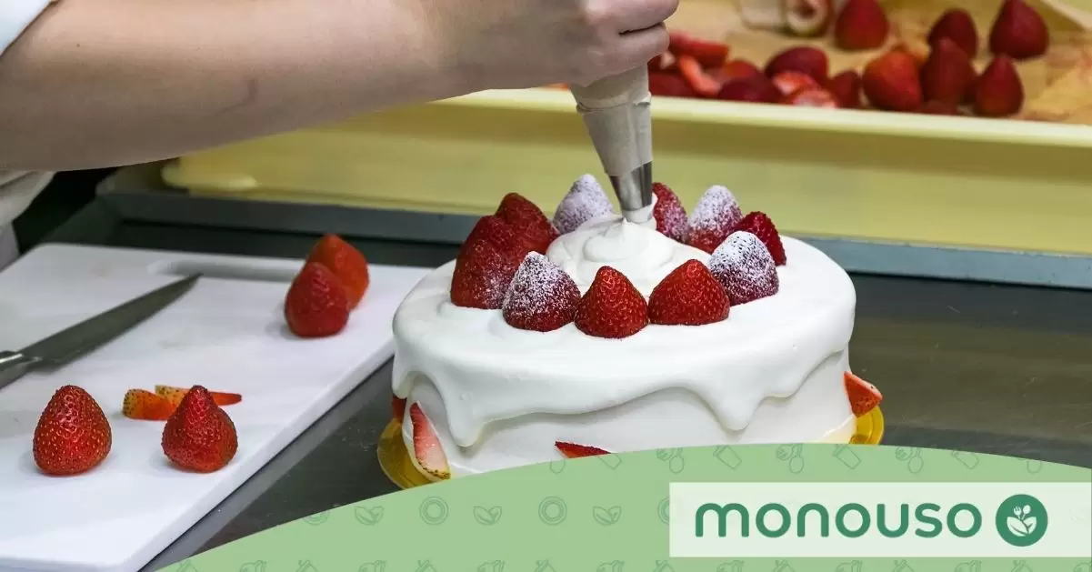 Técnicas de uso de la manga pastelera para lucirte en la cocina